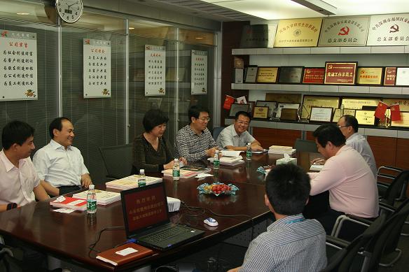 天成集團(tuán)董事長孫明高先生親切接待
