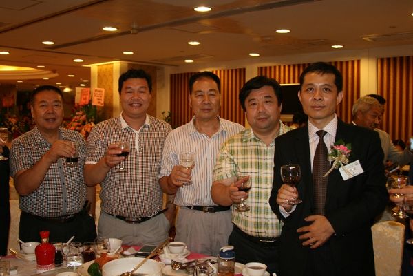 孫明高董事長應(yīng)邀出席“澳門山東商會、澳門山東同鄉(xiāng)會及《山東人》雜志社澳門分社成立典禮”