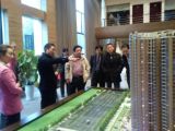 孫明高博士帶領數十名企業(yè)家在河南商丘京九別墅度假村公司進行游學指導