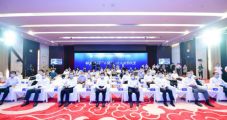 孫明高董事長(zhǎng)一行應(yīng)邀出席2020全國(guó)工商聯(lián)主席高端峰會(huì)暨全國(guó)優(yōu)強(qiáng)民營(yíng)企業(yè)助推貴州發(fā)展大會(huì)